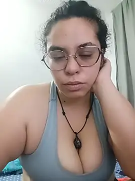 Snapshot of Anne_purple chatting on June 26, 2026, 6:03 pm Anne purple online show from June 26, 2026, 6:03 pm