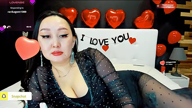 Snapshot of Julianna_Jami chatting on March 12, 2025, 2:34 pm Julianna Jami online show from March 12, 2025, 2:34 pm