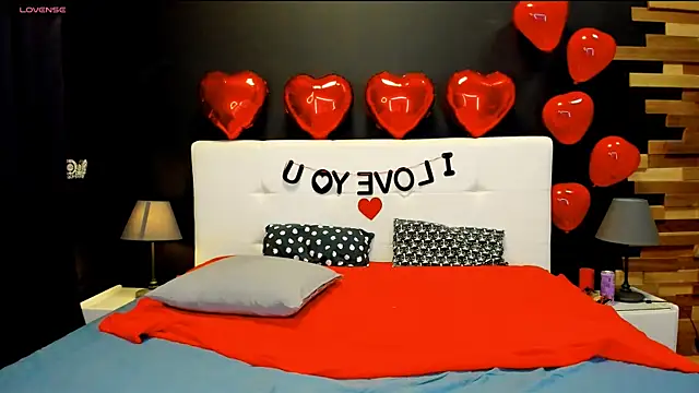 Snapshot of Julianna_Jami chatting on February 17, 2025, 11:02 am Julianna Jami online show from February 17, 2025, 11:02 am