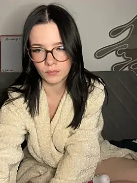 RoxiBlack online show from March 3, 2026, 8:49 pm