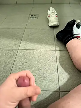 Yolinga205 online show from December 20, 2025, 7:33 am