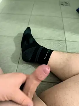 Snapshot of Yolinga205 chatting on October 23, 2025, 1:10 pm Yolinga205 online show from October 23, 2025, 1:10 pm