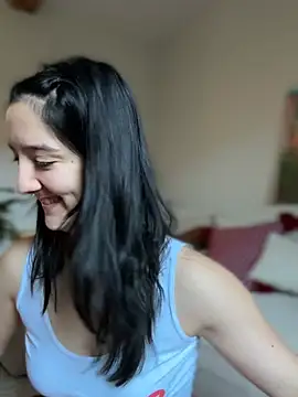  Juliette online show from March 15, 2026, 9:49 am