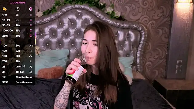 ashleyro1 online show from February 11, 2026, 1:55 pm