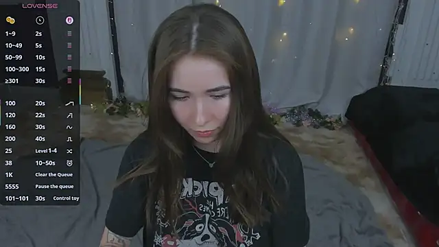 ashleyro1 online show from April 2, 2026, 5:25 am