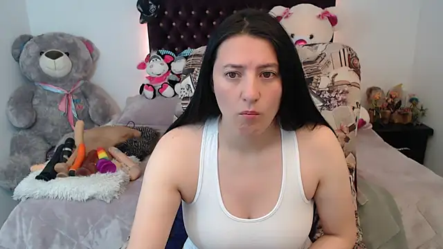 Lorenahot 06 online show from September 27, 2025, 2:23 pm