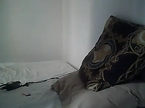 Snapshot of Skater29xx2 chatting on September 30, 2025, 4:57 pm Skater29xx2 online show from September 30, 2025, 4:57 pm