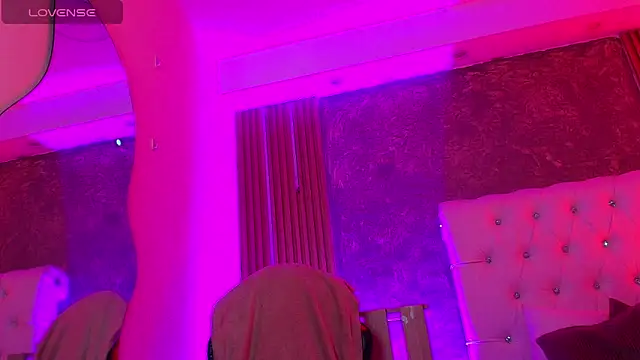 Tomy Rox online show from April 20, 2026, 6:42 pm