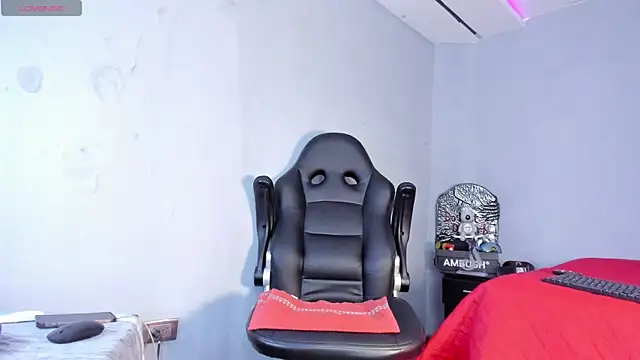 Dancelwashington online show from February 28, 2026, 9:03 pm