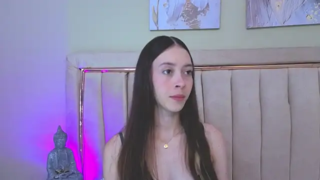 Snapshot of sophiia_grey_1 chatting on May 20, 2026, 9:23 pm sophiia grey 1 online show from May 20, 2026, 9:23 pm