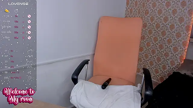 pervert milf04 online show from March 13, 2025, 1:21 am