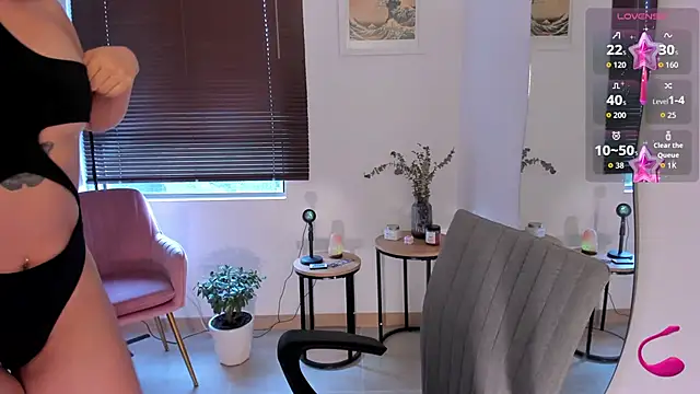 Snapshot of ameliegraham chatting on September 17, 2025, 7:49 pm ameliegraham online show from September 17, 2025, 7:49 pm