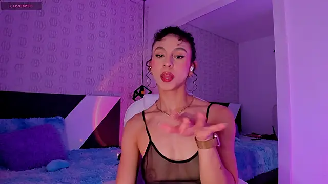 Snapshot of MiissCharlotte chatting on November 29, 2025, 12:11 am MiissCharlotte online show from November 29, 2025, 12:11 am