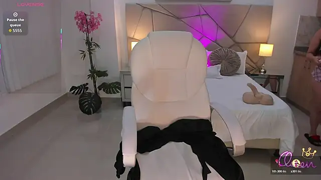 Aida adams online show from February 20, 2026, 12:51 pm