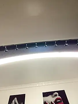 Snapshot of MsWhiteChocolatte chatting on October 26, 2025, 9:20 am MsWhiteChocolatte online show from October 26, 2025, 9:20 am