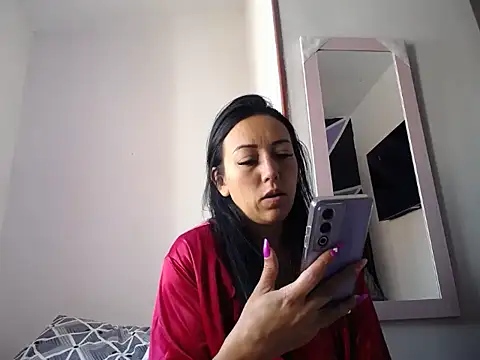 Snapshot of Laura_martin_ chatting on November 21, 2025, 2:27 pm Laura martin online show from November 21, 2025, 2:27 pm