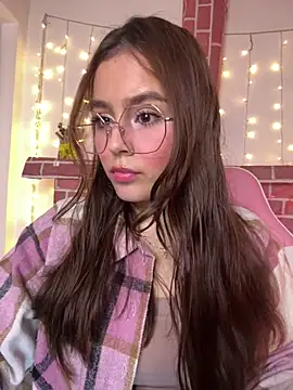 Juanelopez1 online show from February 16, 2026, 12:53 am