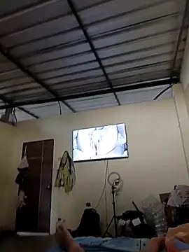 Snapshot of loquilloscalentones chatting on October 12, 2025, 3:24 pm loquilloscalentones online show from October 12, 2025, 3:24 pm