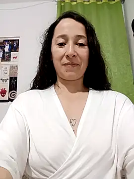 emilypoppy3 online show from February 20, 2026, 2:08 am