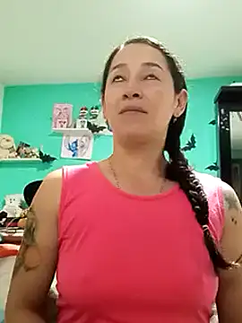 emilypoppy3 online show from March 14, 2025, 1:24 pm