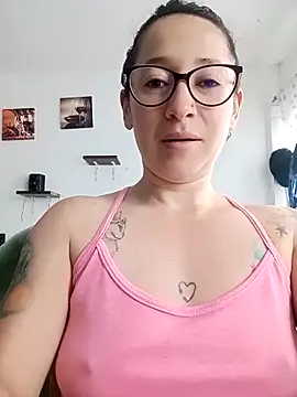 emilypoppy3 online show from February 22, 2026, 12:51 pm