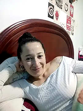 emilypoppy3 online show from September 24, 2025, 12:55 pm