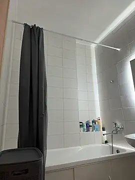 NewLale online show from December 4, 2025, 4:22 am