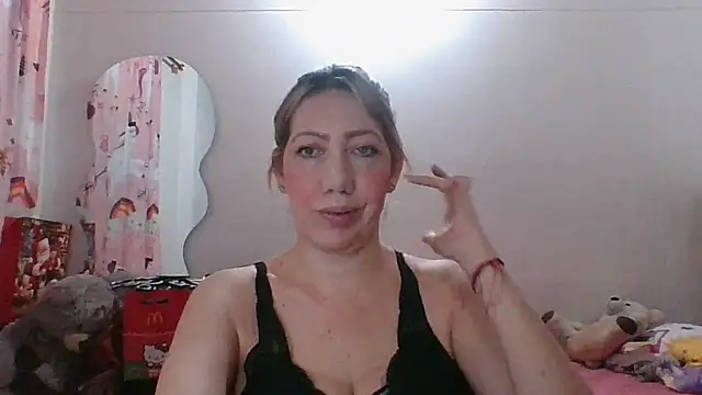 Snapshot of stephanie_allen chatting on October 30, 2025, 6:23 am stephanie allen online show from October 30, 2025, 6:23 am