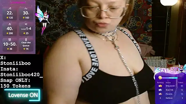 Snapshot of Stoniiiboo chatting on February 25, 2025, 4:14 pm Stoniiiboo online show from February 25, 2025, 4:14 pm