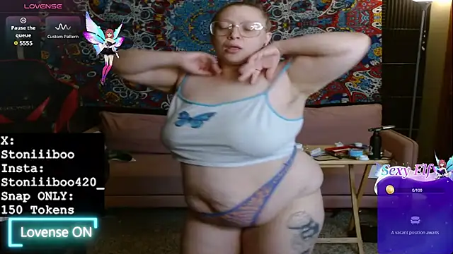 Snapshot of Stoniiiboo chatting on March 3, 2025, 1:12 pm Stoniiiboo online show from March 3, 2025, 1:12 pm