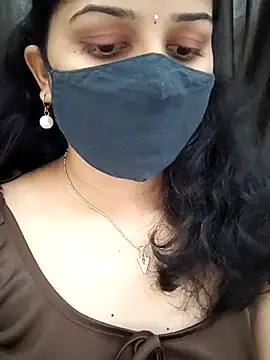 Snapshot of Angleannie chatting on December 18, 2025, 4:33 pm Angleannie online show from December 18, 2025, 4:33 pm