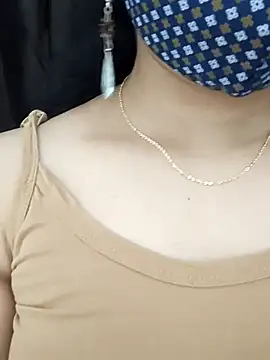 Angleannie online show from November 11, 2025, 7:19 pm