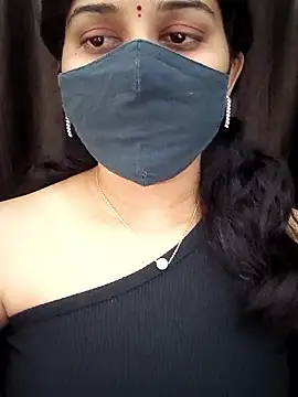 Snapshot of Angleannie chatting on January 13, 2026, 7:07 pm Angleannie online show from January 13, 2026, 7:07 pm