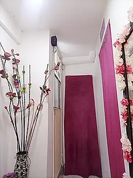 sweetfantasyy69 online show from February 24, 2026, 2:45 am