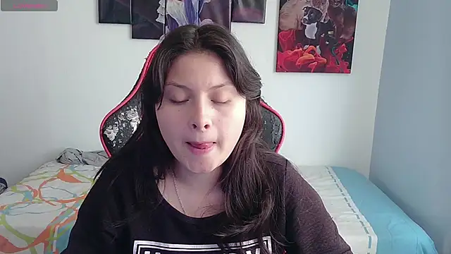 jessica gomez online show from December 1, 2025, 9:48 pm