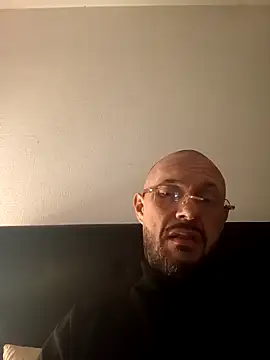 Guitccch online show from April 2, 2026, 3:57 am