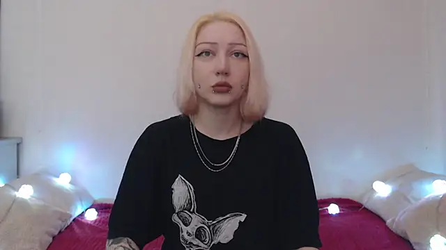 Snapshot of Emily_hardcore chatting on June 26, 2026, 9:53 pm Emily hardcore online show from June 26, 2026, 9:53 pm