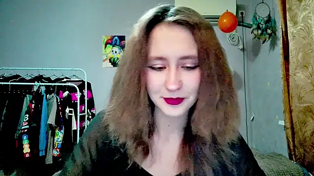 JoannaTompson online show from November 19, 2025, 1:33 pm