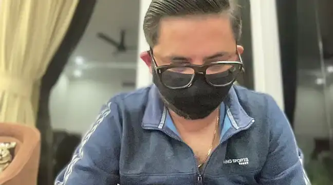 slavekinky001 online show from February 3, 2025, 7:10 pm