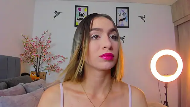 im sarah34 online show from March 16, 2025, 12:12 am