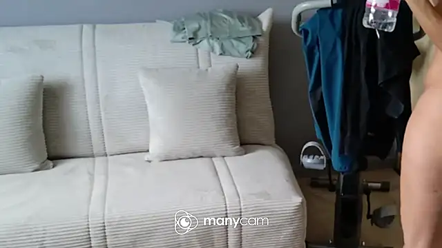 Snapshot of lolacharly@xh chatting on September 29, 2025, 2:34 pm lolacharlyxh online show from September 29, 2025, 2:34 pm