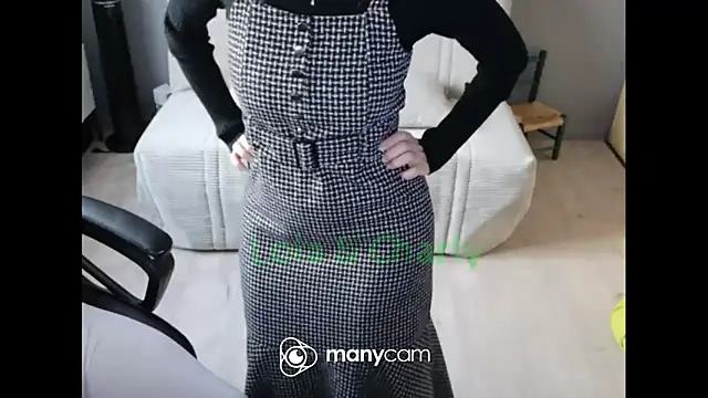 lolacharlyxh online show from February 17, 2026, 3:53 pm