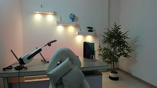 martina foxy  online show from November 1, 2025, 12:10 pm