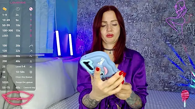 Snapshot of ElisaJane chatting on November 27, 2025, 10:10 pm ElisaJane online show from November 27, 2025, 10:10 pm