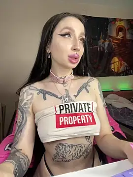 Snapshot of Molly__Moon chatting on March 16, 2026, 2:52 am Molly Moon online show from March 16, 2026, 2:52 am