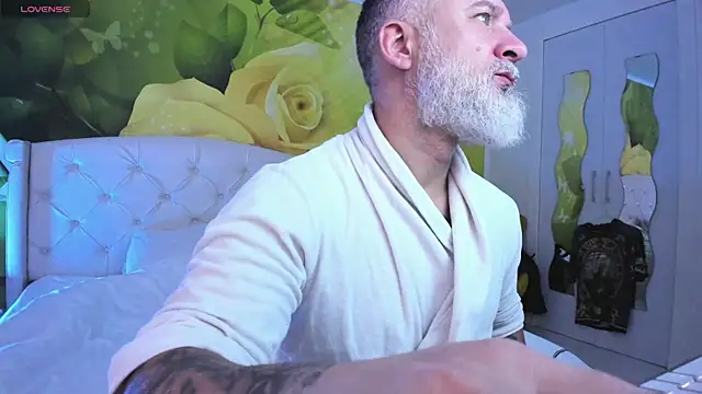 BlowMyXXL online show from February 8, 2026, 9:18 am