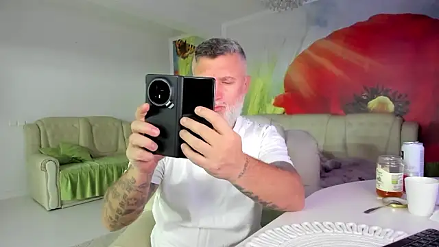 BlowMyXXL online show from January 15, 2026, 8:01 pm