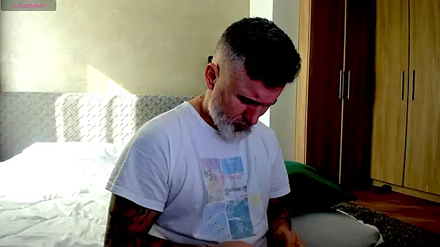 BlowMyXXL online show from February 26, 2025, 8:39 am