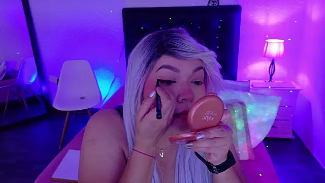 Snapshot of Cuckold_lover69 chatting on February 15, 2025, 3:52 am Cuckold lover69 online show from February 15, 2025, 3:52 am