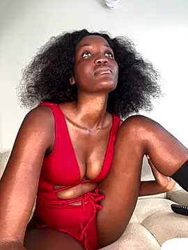 Fanclubbbbb online show from November 1, 2025, 6:30 am